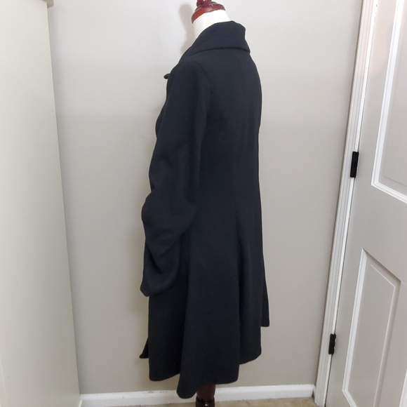 Gorgeous Long Black Dressy Coat NWT - Picture 4 of 12